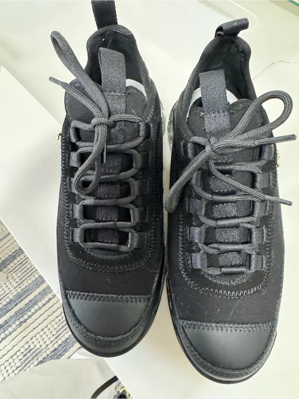 CHANEL lace up
